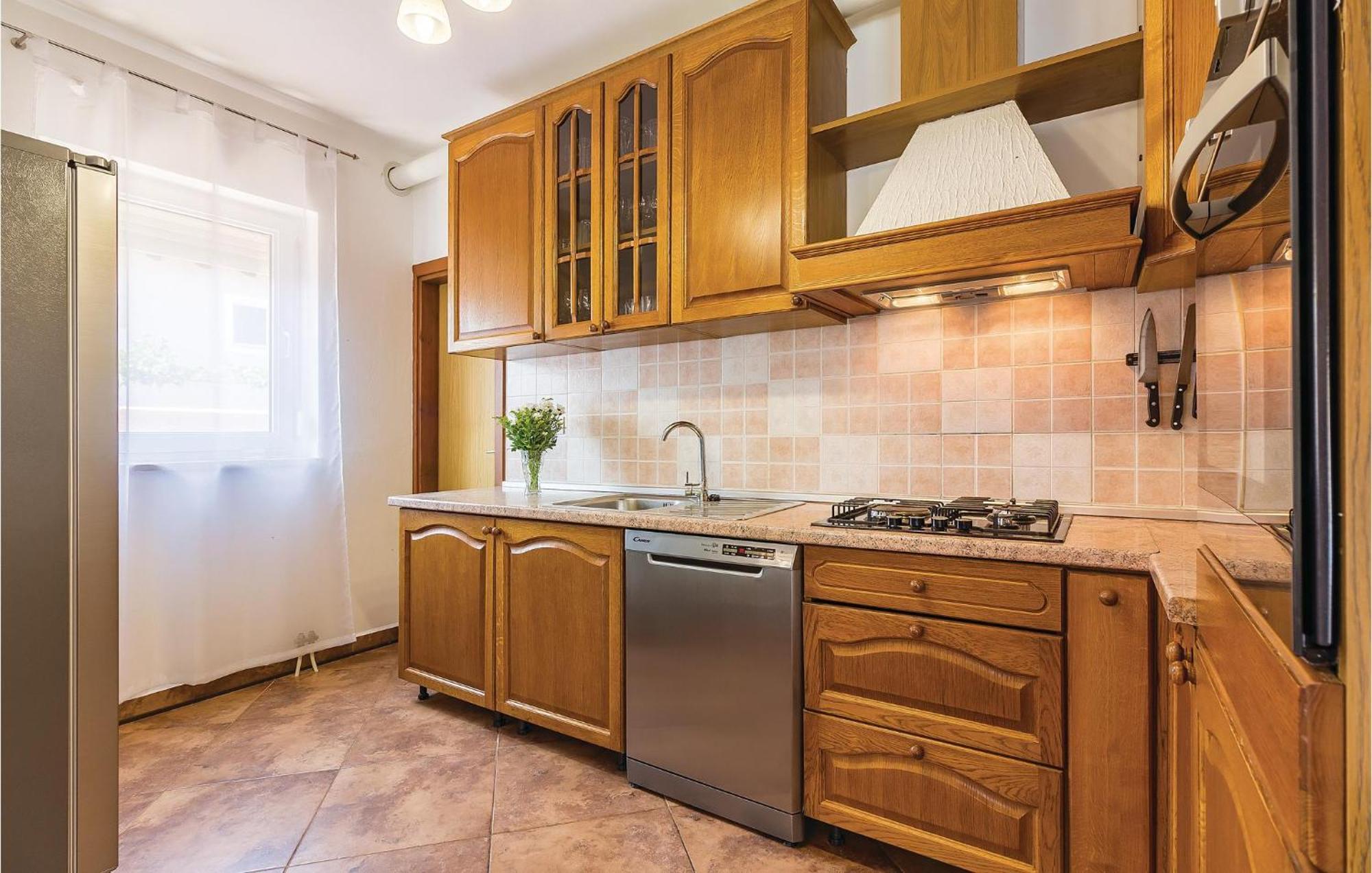8 Bedroom Awesome Home In Pula Exterior foto